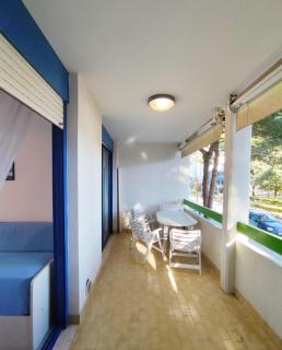 Huge terrace in the heart of Bibione for 7 guests - Bibione - 9