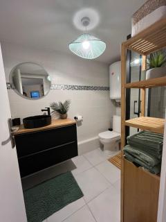 Perle des Sables Blancs, appartement entier à 100m de la plage avec parking privé - Concarneau - 2