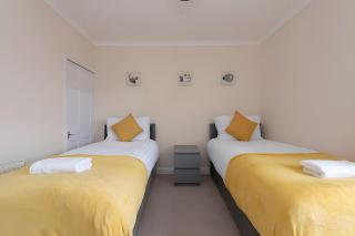 Lovely 2 Bed Room House in Grays - Grays Thurrock - 8