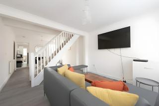 Lovely 2 Bed Room House in Grays - Grays Thurrock - 7