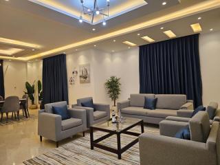 شقق مفروشة 3 غرف نوم حديثة وواسعة - Modern 3-bedroom furnished apartments - 6th Of October - 9