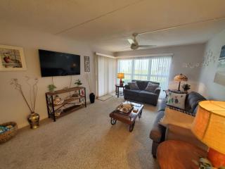 Tradewinds 151 condo - 9