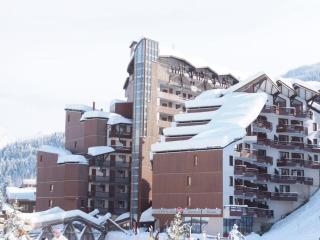 **Appartement T3 skis aux pieds avec balcon, parking et ski-casier, idéal pour skieurs !** - FR-1-513-18 - 3
