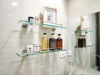 LARGE One Bedroom Unit In Uptown BGC - Manila - 4
