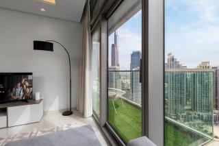 Downtown Skyline & Burj Khalifa Views Dubai - 3