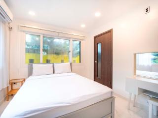 Jeju Love Stay Yellow - 6