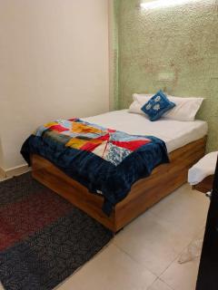 Shree om sai lodging - - 5