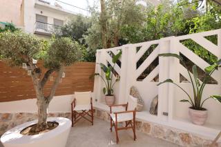 Hellenic Suites Afrodite Jacuzzi & Fireplace - Atene - 8