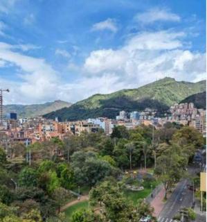 Exclusive Loft 505 Across from El Virrey Park - Bogotá - 6