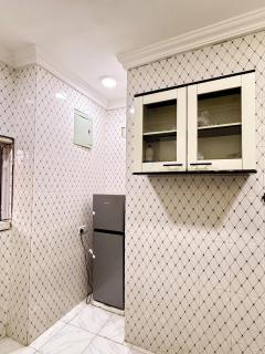 A Classy Room - The Paletinos - 2