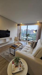 Elegant 2-Bedroom Loft 604 with Stunning Park View - Bogotá - 2