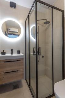 Queen Hvar Luxury Apartment Jacuzzi & Bikes - Hvar - 7