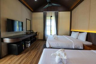 Momtikcamp Hotel - - 9