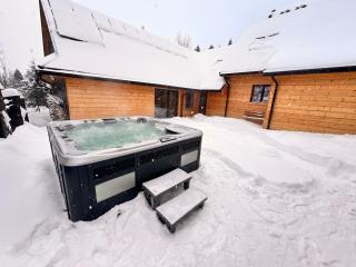 Dzika Dziura z jacuzzi - 1