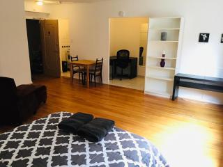 Stylish Montreal Apartment Comfortable Stay in the Golden Square Mile - Montreal - 6