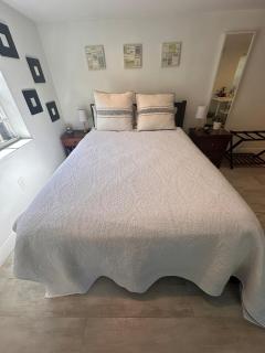 Kusikuy Private Guesthouse - Miami - 8