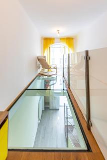 GOLDEN LION APARTMENT by JR City Apartments - 3