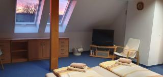Alte Dorfschule am Elberadweg - - 4