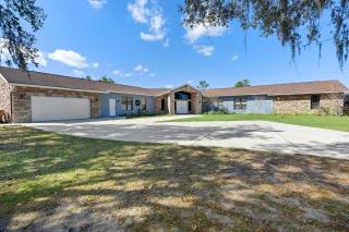 Spacious 5-Bedrooms Contemporary Ranch with fitness room, Wifi, pool table - - 0