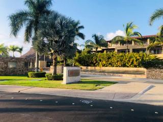 El Tigre, Isla Palmares with Balcony & Shared Pool - Nuevo Vallarta - 8