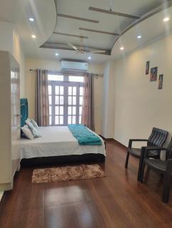 Akhand Bhawan Homestay 2BHK Apartment - Varanasi - 8