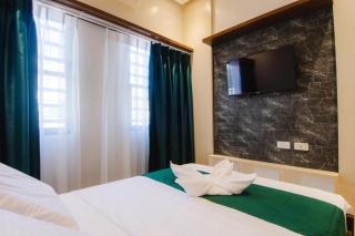 White Sand Bar Inn - - 5