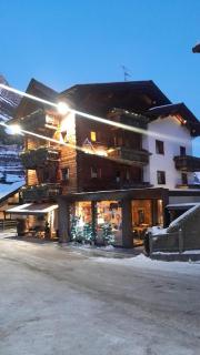 Alpen Hotel Chalet - Valdidentro - 4