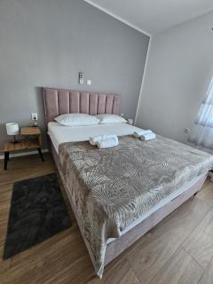 Three bedroom apartment - 1