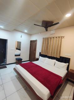 Hotel Shivnandani - Ujjain - 7