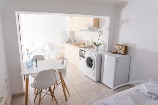 Dimitra's cosy studio in old town with backyard - Tessalónica - 8
