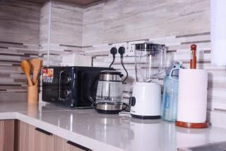 The comfort executive loft two bedroomed apartment with amazin breathtaking city views ,heated swimming pool,gym and rooftop chill spot with offers breathtaking city views ,private ample parking space with designated child playground area - 5