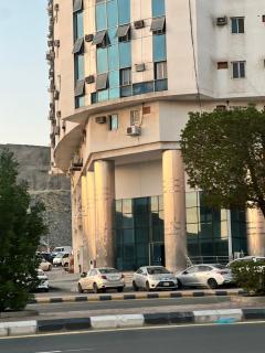 Newly renovated apartment - Al Masfalah - 9