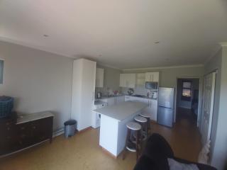 One Bedroom Cottage in Salt Rock - Sheffield Beach - 4