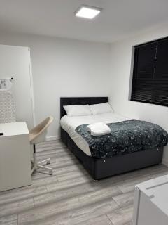1 Bed Brand New Apartment in MK - Great Linford - 3