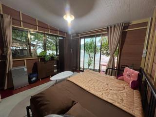 Smiley Bungalows Guesthouse - 2