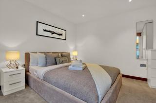 Stylish 1-Bedroom Apartment Near Canary Wharf, O2 Arena & ExCel - Excellent Transport Links - Londra - 4