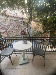 Lamda Vintage Appartment - Athens - 7