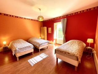Charmante maison avec jardin et jacuzzi - - 2