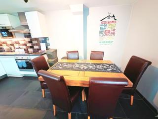 Cader Mountain View Cottage with Hot Tub in Snowdonia - Dolgellau - 1