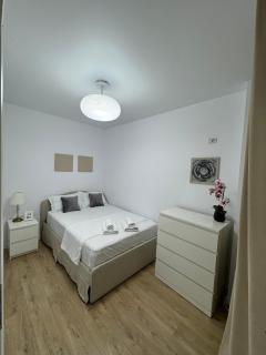 Zenith Central Address Apartment with Parking - Bucarest - 4