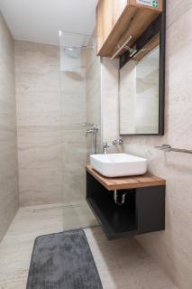 Villa Elena, Apartment JAKOV - newly decorated - Rogoznica (Rogosnizza) - 4