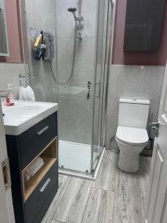 Hugo Mews Bright Studio Apartment - 6