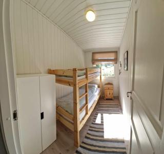Cabin with lovely view - - 7