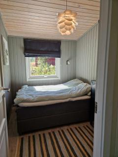 Cabin with lovely view - - 8