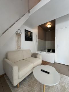 Joli petit duplex avec jacuzzi - Ermont - 2
