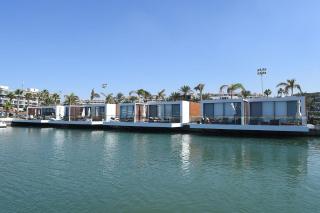 Beach Front Luxory Stay - 9