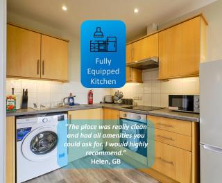 F4 Contractor & Team Flat - 4 Separate Beds - Van Parking & 1GB WiFi - 7