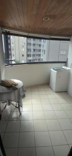 Apartamento quadra mar - 8