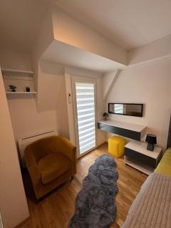 Metro Luxe Apartment - Escópia - 3