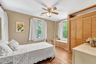 Beit Shalom- House of Peace Family - Siloam Springs - 3